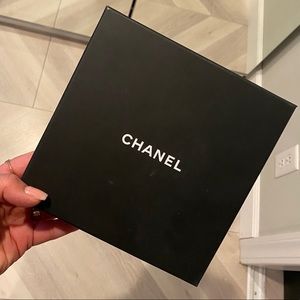 Chanel box